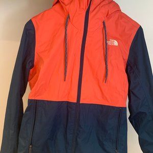 BRAND NEW Women's North Face Jacket